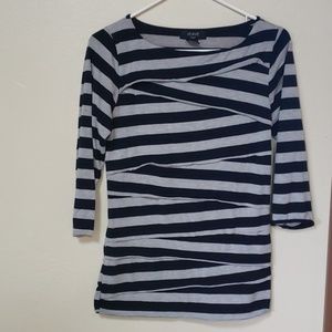 Striped 3/4 sleeve top